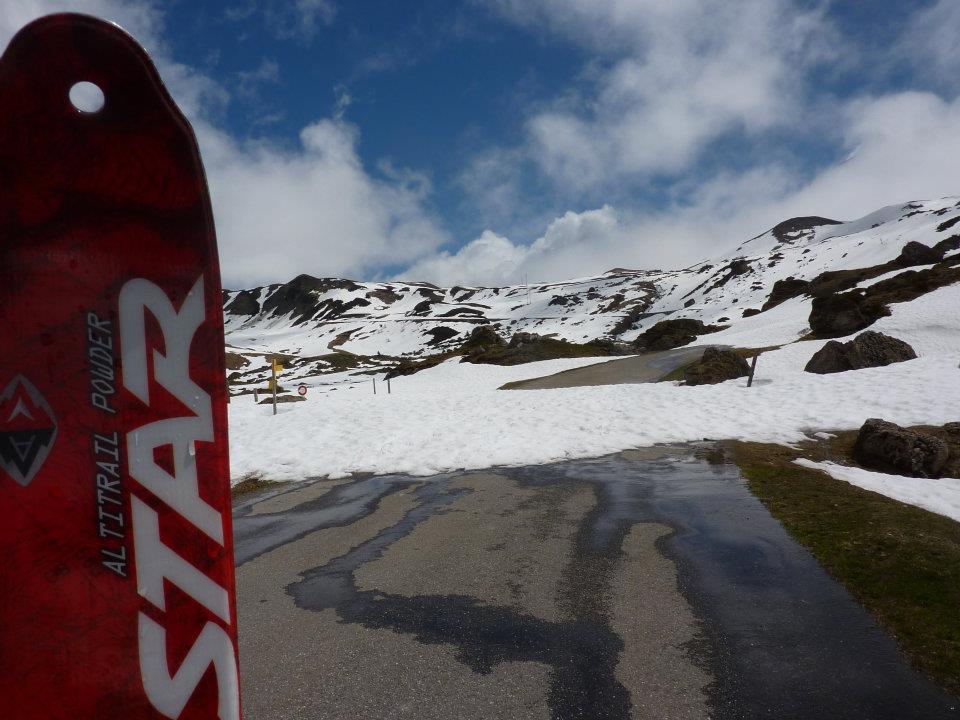 #8 aiguille du grand fond 13/5/12 : Bientôt les camping car et la foule aiguille du grand fond 13/5/12 : Bientôt les camping car et la foule