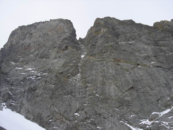 #1 La paroi du Corno Stella : Bonheur des grimpeurs, mais qui parpine un peu les skieurs ! La paroi du Corno Stella : Bonheur des grimpeurs, mais qui parpine un peu les skieurs !