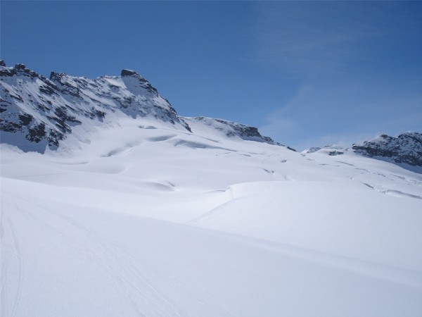 #25 Glacier du Mulinet : Nous venons de traverser le glacier du Mulinet inondé de soleil, quel pied ! Glacier du Mulinet : Nous venons de traverser le glacier du Mulinet inondé de soleil, quel pied !
