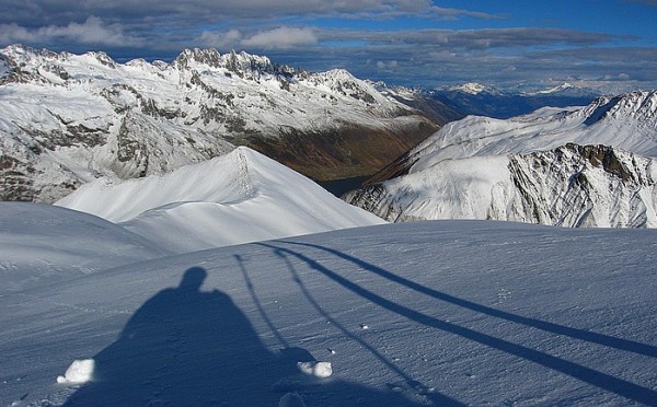 #2 Aiguillettes : Petite pause au sommet des Aiguillettes, sous le soleil rasant de décembre. Aiguillettes : Petite pause au sommet des Aiguillettes, sous le soleil rasant de décembre.