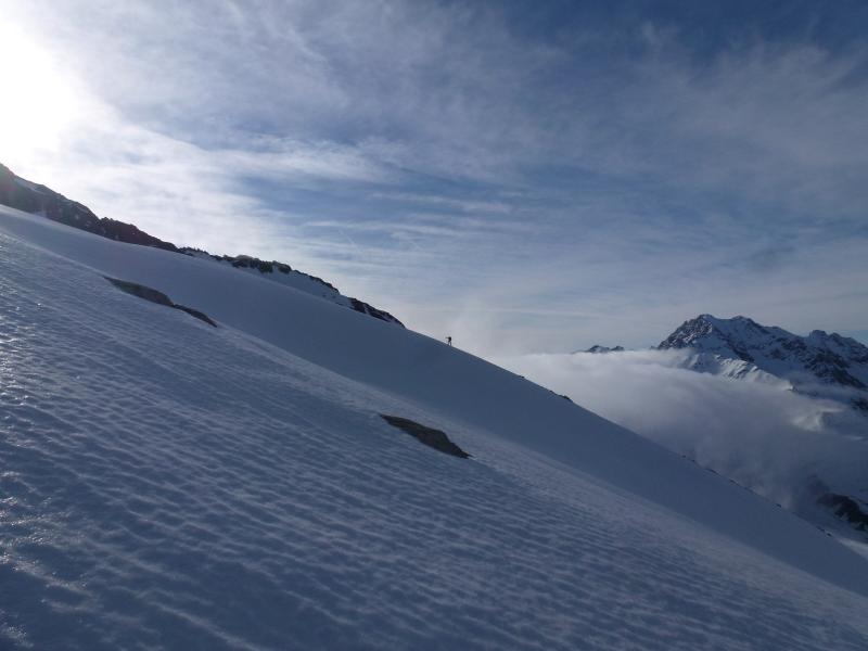 #5 Mont Dolent : On voit bien à l Mont Dolent : On voit bien à l'arrière plan, les nuages bloqués au Petit col Ferret