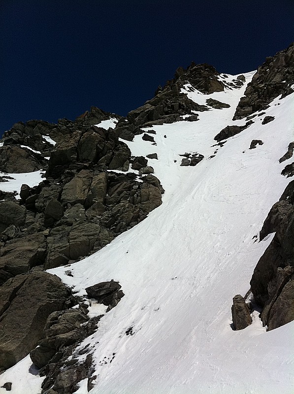 #1 le haut du couloir : désescalade d le haut du couloir : désescalade d'environ 30/40 m dans le haut