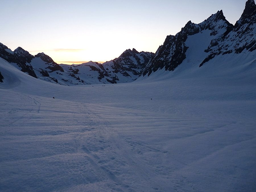 #2 Regard dans le retro: : le soleil arrive? Regard dans le retro: : le soleil arrive?