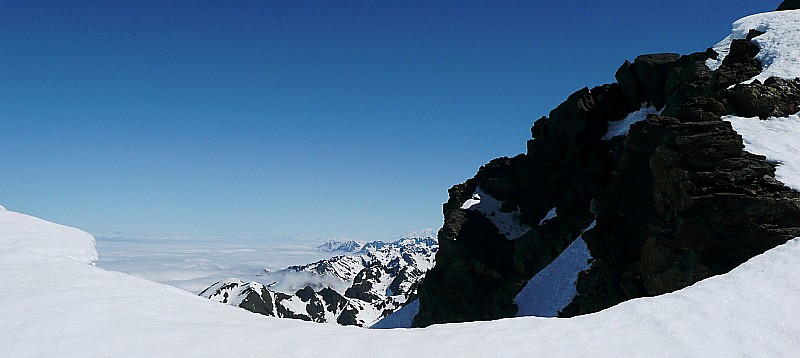 #6 Grande Lance : Sous le sommet, fenêtre sur le Mont Blanc Grande Lance : Sous le sommet, fenêtre sur le Mont Blanc