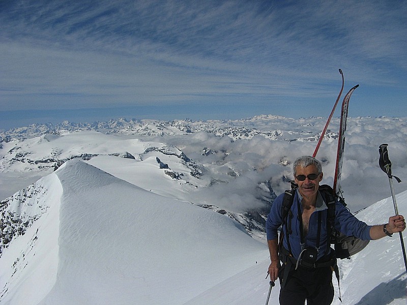 #2 Bernard au sommet : Avec les Ecrins Bernard au sommet : Avec les Ecrins