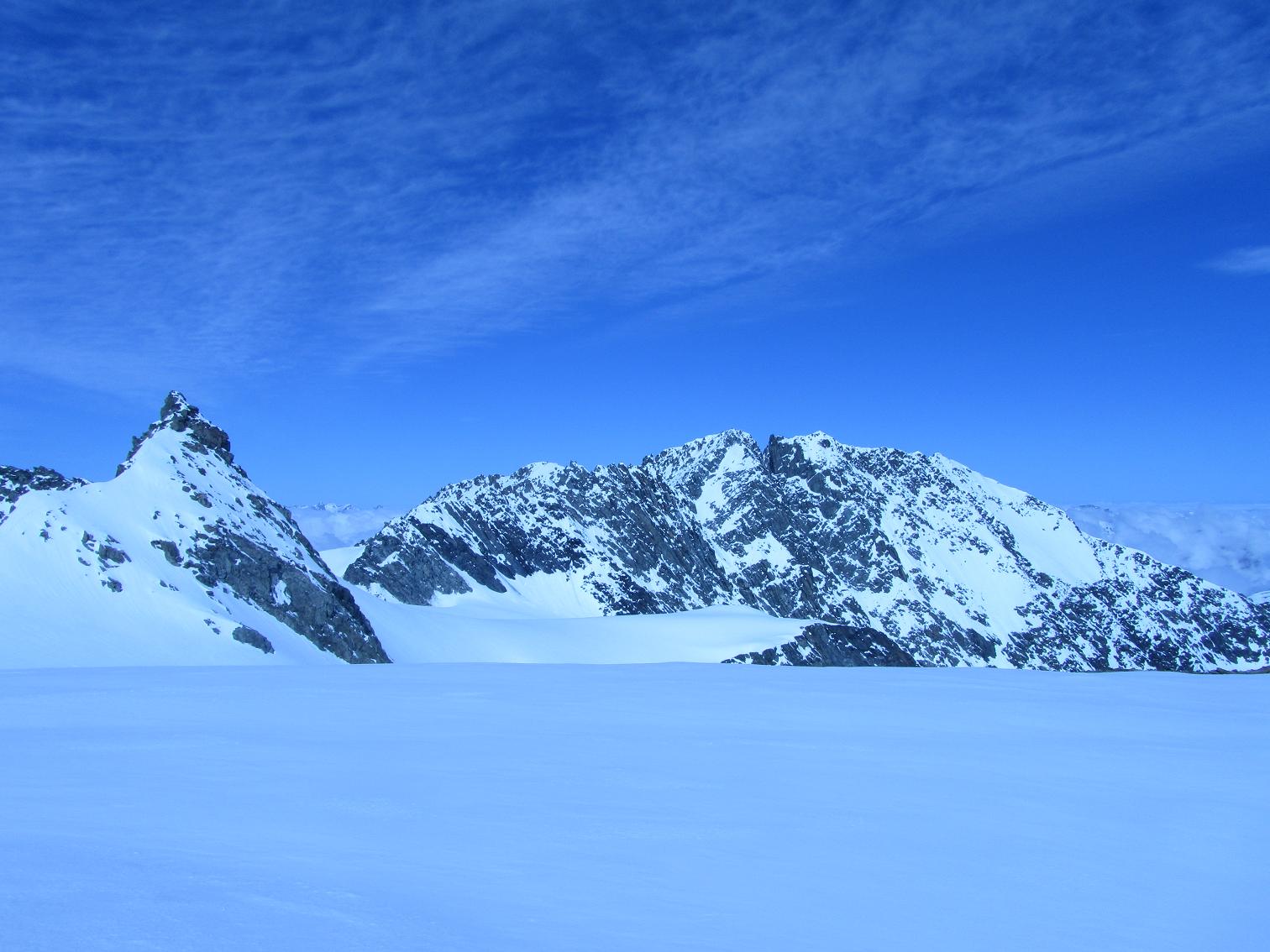 #11 Aiguilles de Péclet, de Polset : Depuis le Dôme de Polset, les 2 sommets précédents Aiguilles de Péclet, de Polset : Depuis le Dôme de Polset, les 2 sommets précédents