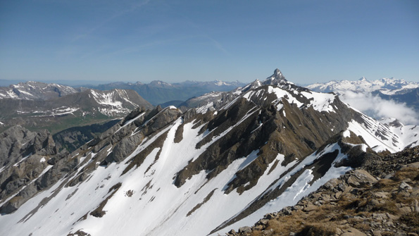 #4 la pointe percée : niveau d la pointe percée : niveau d'enneigement pour le trou de la mouche