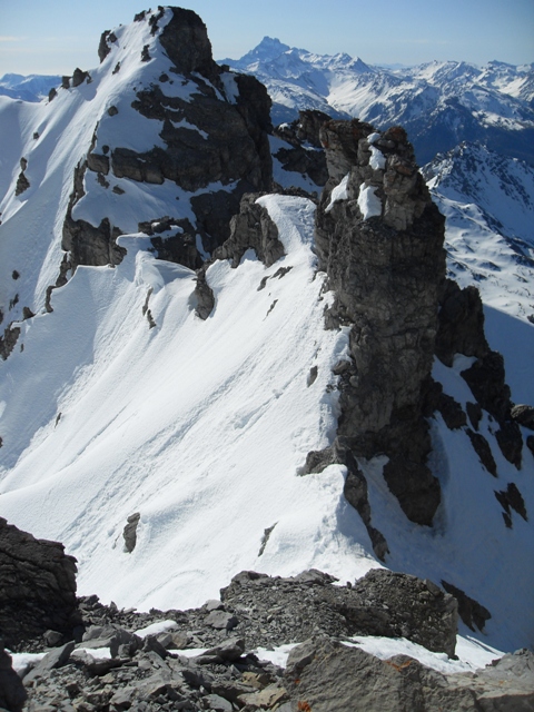 #3 Djean03 : La brèche vue de plus haut, départ du couloir. Djean03 : La brèche vue de plus haut, départ du couloir.