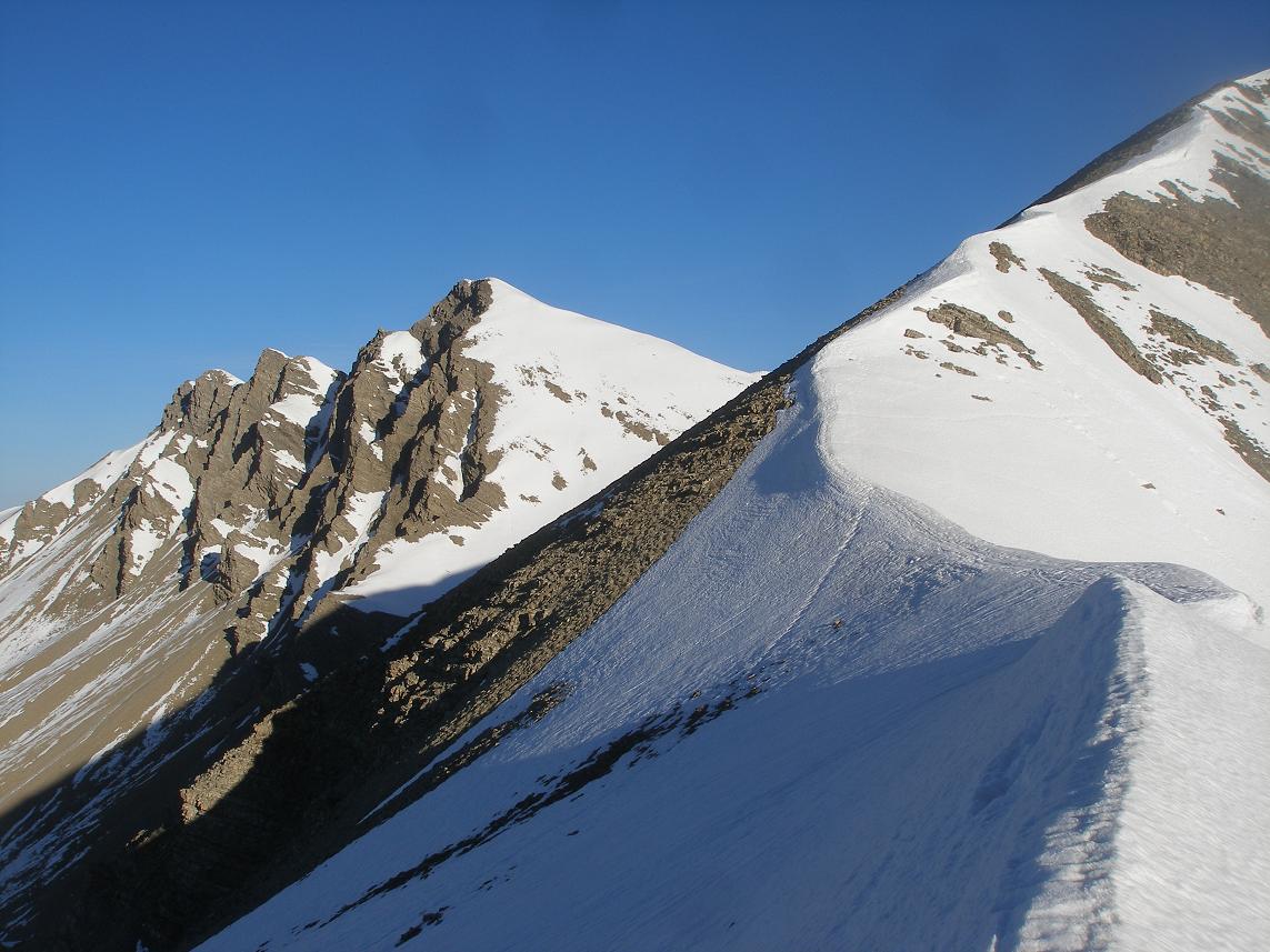#1 vent froid sur l vent froid sur l'arète : qui passe presque entierement à ski(déchaussage 40m)
