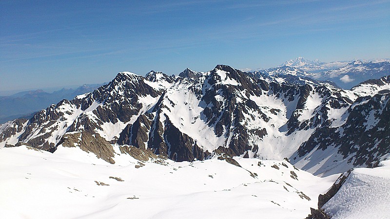 #4 Bec et Rocher d Bec et Rocher d'Arguille : Encore de la neige mais le bas commence à être sec ( départ du passage Brabant notamment)