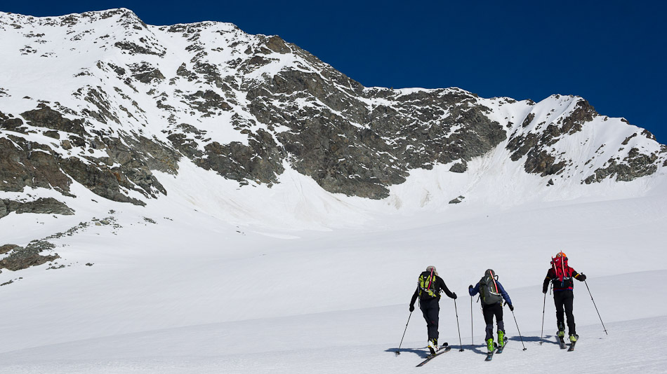 #3 Couloir Est trop sec : la sortie déneigée dans le bas Couloir Est trop sec : la sortie déneigée dans le bas