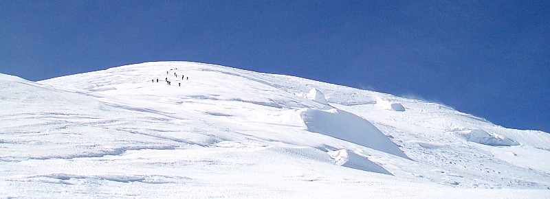 #29 Mont Blanc : Les derniers mètres... fatigants Mont Blanc : Les derniers mètres... fatigants