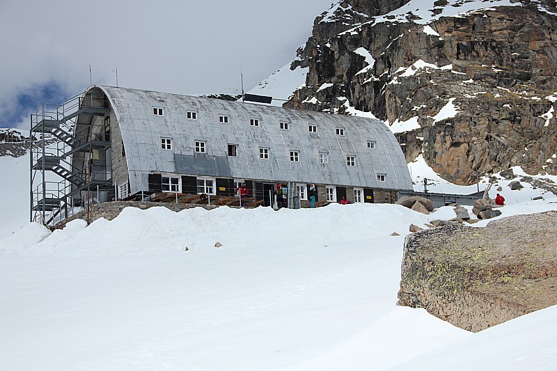 #8 Refuge : A le refuge 4* Refuge : A le refuge 4*