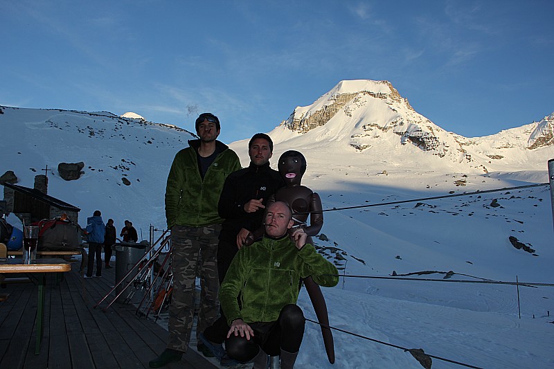 #27 Photo de famille : Retour au bercail! Photo de famille : Retour au bercail!