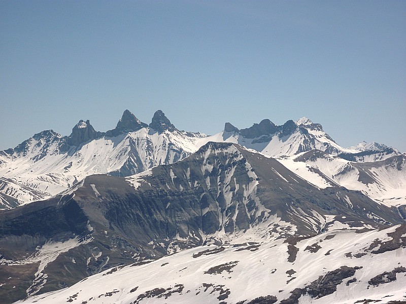 #4 aiguilles Arves et Saussaz : La Cime des Torches cache toute la partie basse. aiguilles Arves et Saussaz : La Cime des Torches cache toute la partie basse.