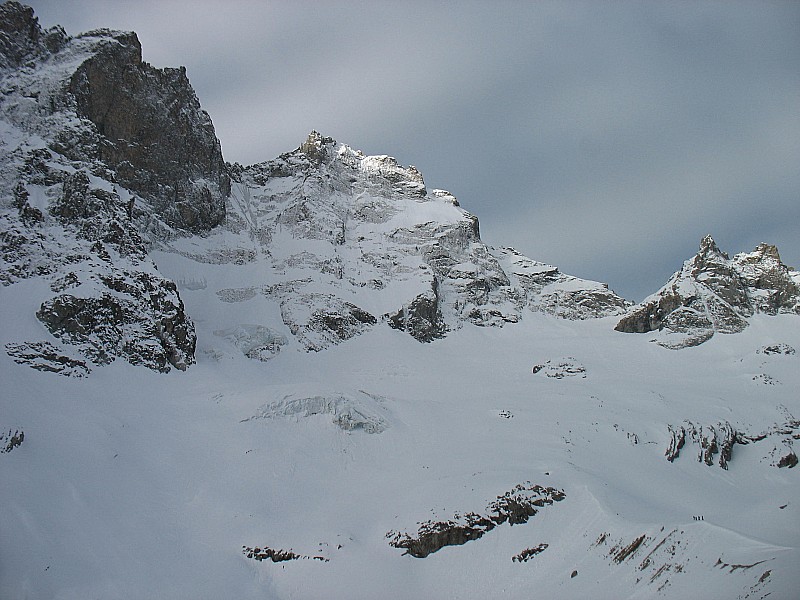 #4 Face nord : Neige encore bien froide vers le col de la grande Ruine Face nord : Neige encore bien froide vers le col de la grande Ruine