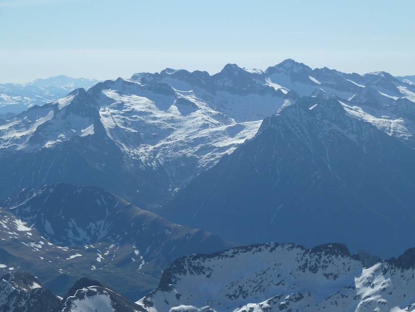 #5 Vue du sommet : Aneto Vue du sommet : Aneto