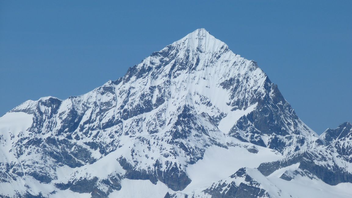 Pyramides du Valais : Face est de le Dent Blanche 4357m