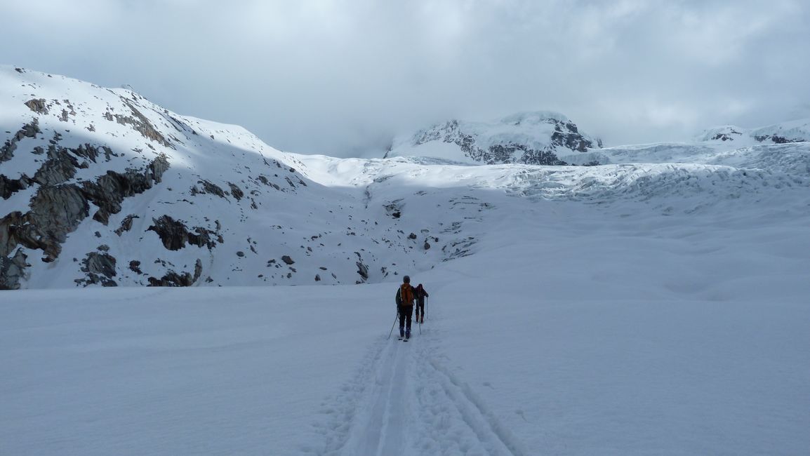 #9 Sur le glacier : Encore presque 400m de montée jusqu Sur le glacier : Encore presque 400m de montée jusqu'au refuge