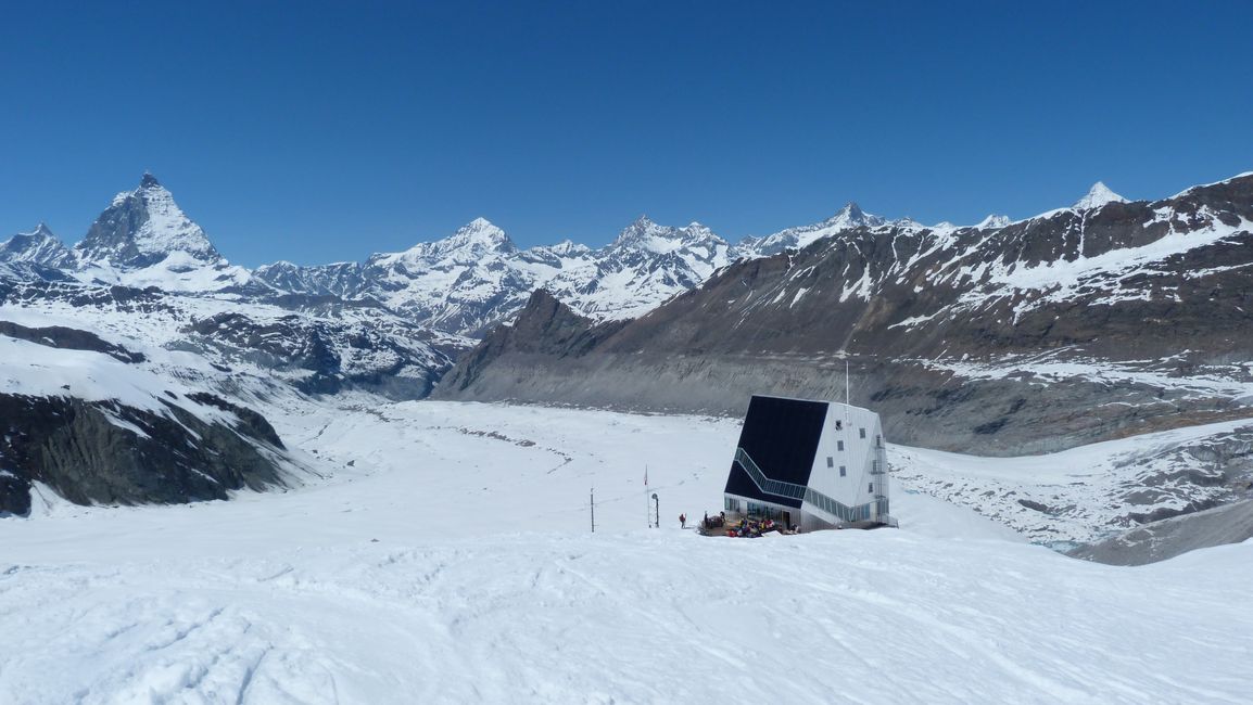 #44 Monte Rosa Hütte : Idéalement placé Monte Rosa Hütte : Idéalement placé