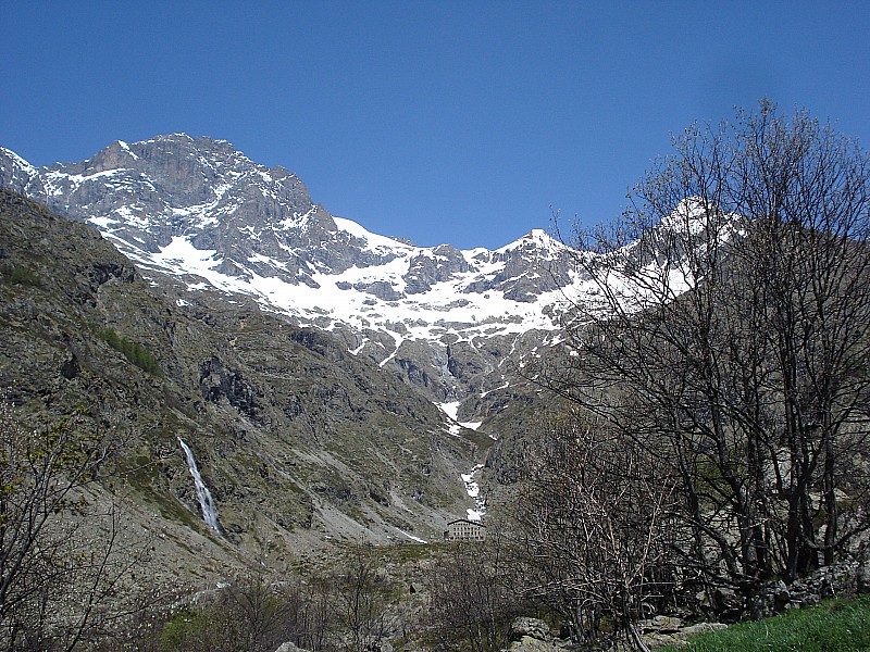 la classique du valgo : le chalet du Gioberney, le voile de la mariée et le glacier des Rouies