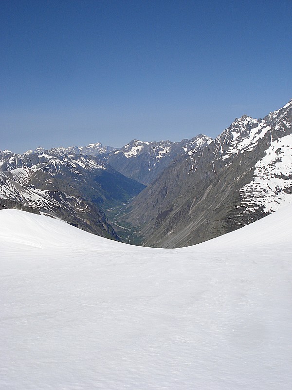 le valgo terre de contrastes : de la verte vallée aux sommets enneigés , ça fait un peu cliché, je sais!