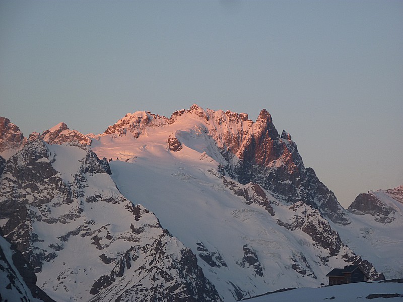 #3 Lac du Goléon : La Meije prend des couleurs Lac du Goléon : La Meije prend des couleurs