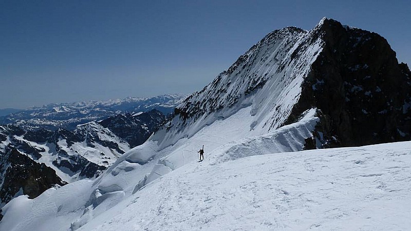 #13 Dôme des Ecrins : Sous la Barre, toute en glace et cailloux ... Dôme des Ecrins : Sous la Barre, toute en glace et cailloux ...