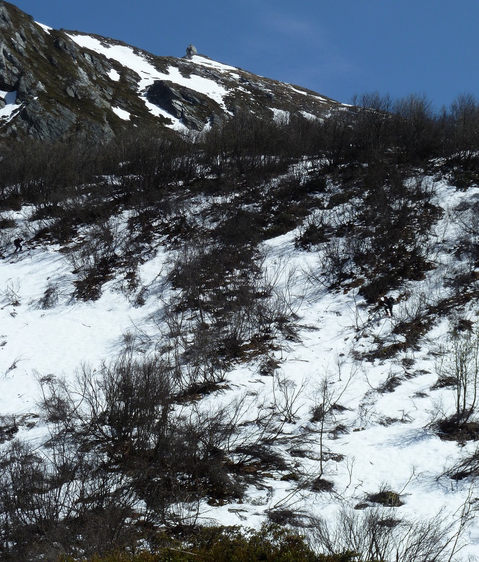 #23 Nouveau jeu skitour : où sont Charlie et Charlie? Peu récompensés par leur recherche d Nouveau jeu skitour : où sont Charlie et Charlie? Peu récompensés par leur recherche d'itinéraire alternatif pour gagner un max d'altitude.