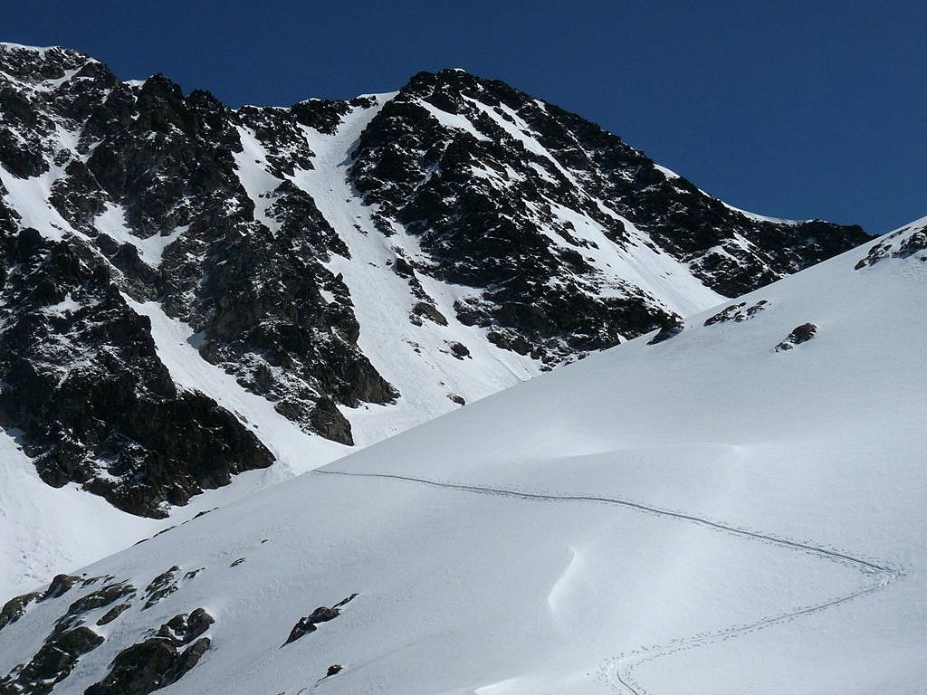 #11 Remontée vers l Remontée vers l'amiante : Vue sur le couloir SW du Rocher Blanc
