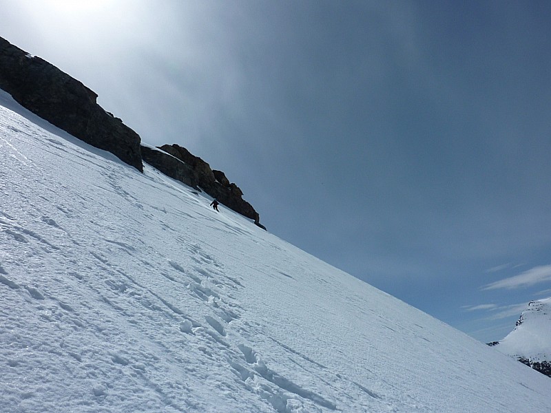 #4 Descente : Sous le sommet: neige dure Descente : Sous le sommet: neige dure