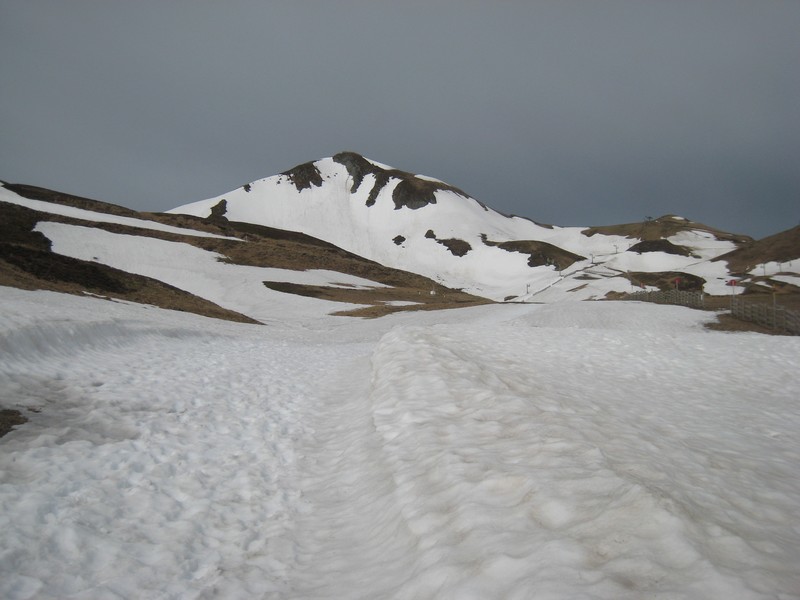 #2 Puy de Sancy : Couloir de la Table bien rempli Puy de Sancy : Couloir de la Table bien rempli
