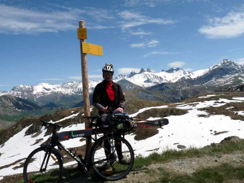 Au col : La photo prise par mick38 au col de la croix de fer.