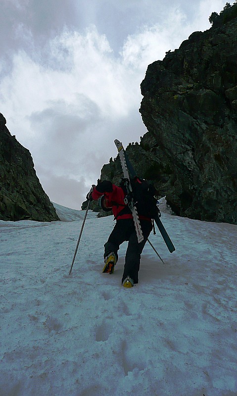 Didier taille les marches : La motivation arrive à l'attaque du couloir