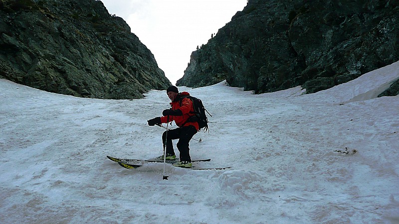 Khara zigue-ZAG ... : ... dans le couloir