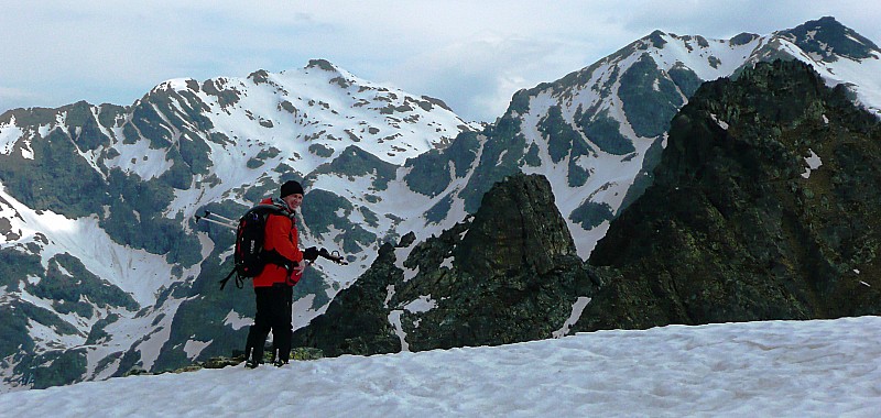 Pointe de Vaudaine : Khara devant la Grande Lance de Domène, dédicace à Thierry  ;-)