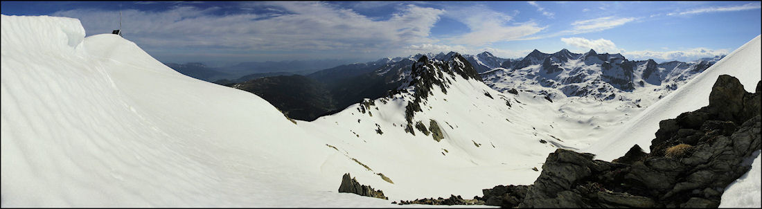 #6 entre les deux sommets entre les deux sommets