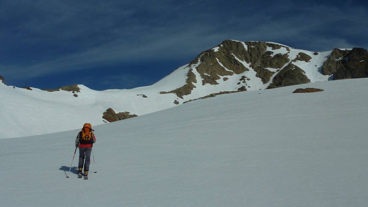 #10 Rocher Blanc : le sommet est en vue avec le col de l Rocher Blanc : le sommet est en vue avec le col de l'Amiante à sa gauche
