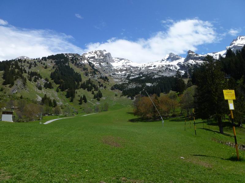 #4 Col de Balme : Le bas de la piste. Ne rigolez pas ! Col de Balme : Le bas de la piste. Ne rigolez pas !