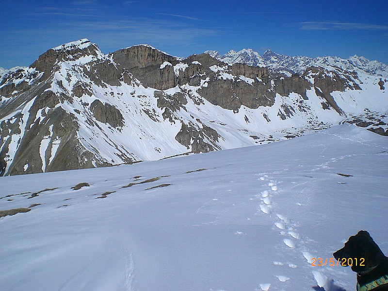 #9 Clot la cime : Versant E de Beaudouis, vue depuis le sommet du Clôt la Cime. Clot la cime : Versant E de Beaudouis, vue depuis le sommet du Clôt la Cime.