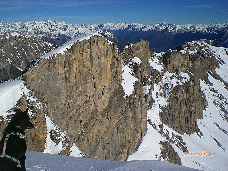 #4 Beaudouis : au sommet de Beaudouis, vue sur les crêtes de Buguet. Beaudouis : au sommet de Beaudouis, vue sur les crêtes de Buguet.