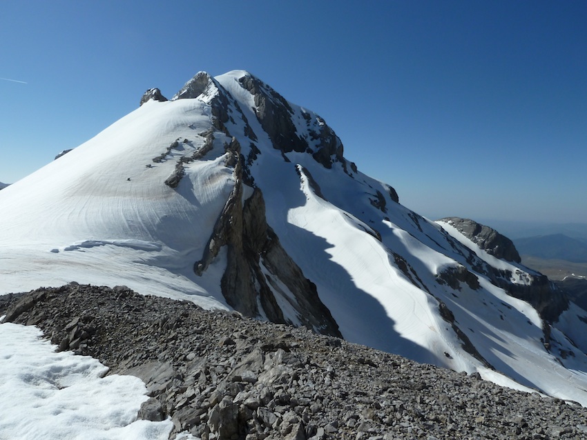 #8 Retour au col : le couloir encore bien à l Retour au col : le couloir encore bien à l'ombre...