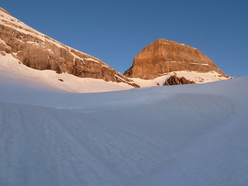 #5 Lever de soleil : sur le col du cylindre Lever de soleil : sur le col du cylindre