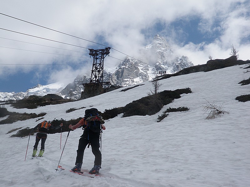 #11 Ski aux pieds : Neige bien molle... Ski aux pieds : Neige bien molle...