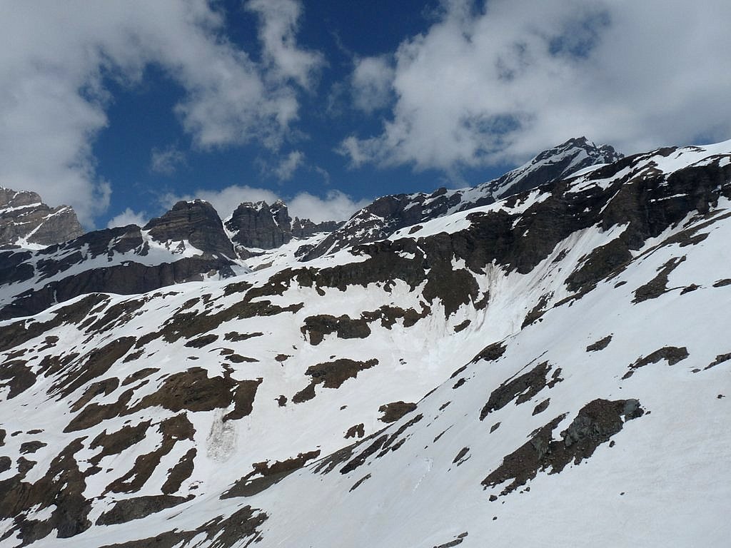 #11 Vue sur le versant sud : montée a la Galice Vue sur le versant sud : montée a la Galice