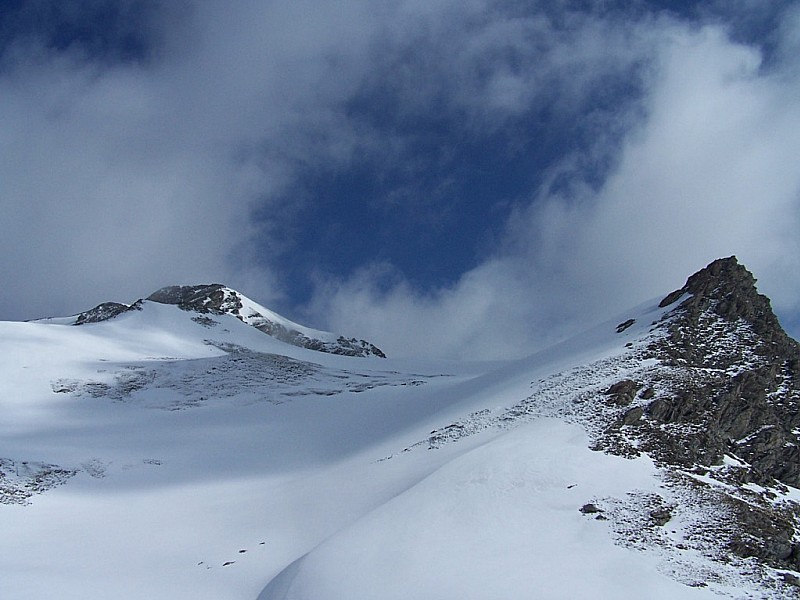 #6 Petit Vallon : Pas du Petit Vallon et le sommet derrière avant les nuages... Petit Vallon : Pas du Petit Vallon et le sommet derrière avant les nuages...