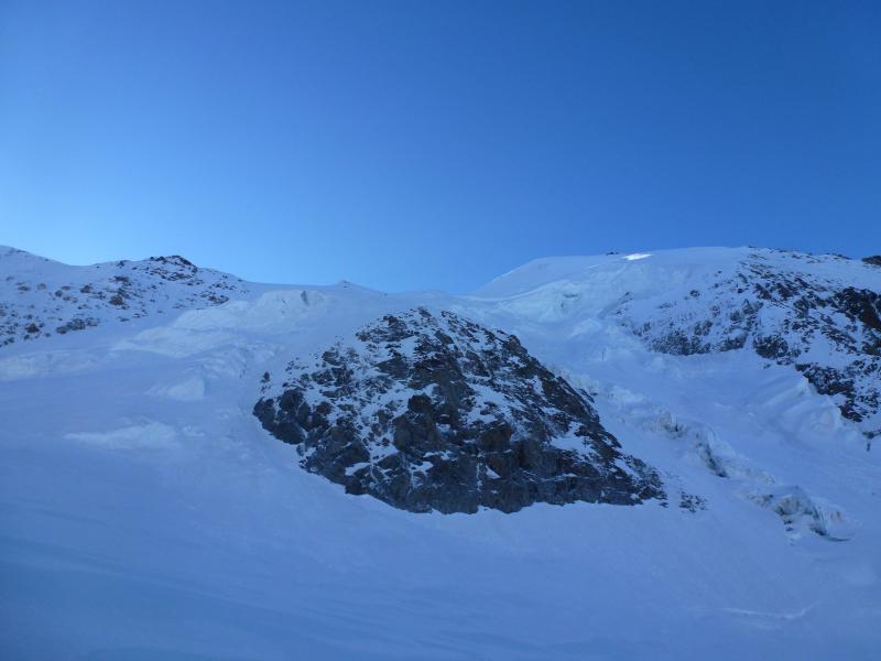 #4 Tête Carré : Nous pasons au pieds de la Face NW de Tete Blanche ( tré la tete ) Tête Carré : Nous pasons au pieds de la Face NW de Tete Blanche ( tré la tete )