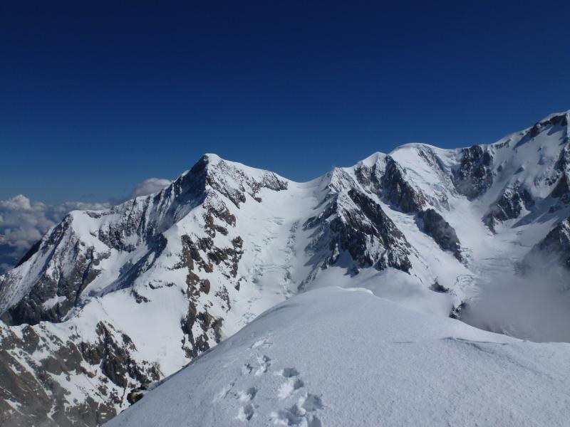 #19 Tête Carré : Du sommet, vue sur la Bionnassay Tête Carré : Du sommet, vue sur la Bionnassay