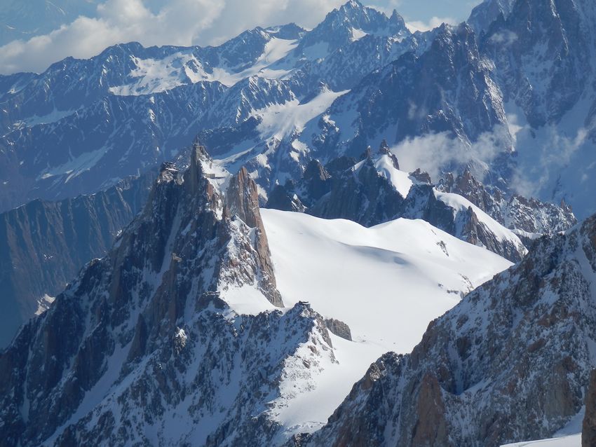 Vue plongeante sur l'aiguille : Fantastique !