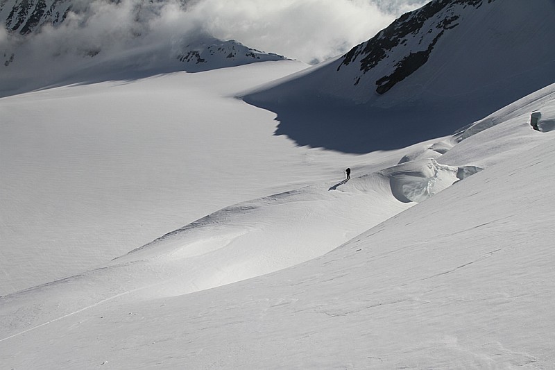 #3 Thierry arrive : vers 3700m Thierry arrive : vers 3700m